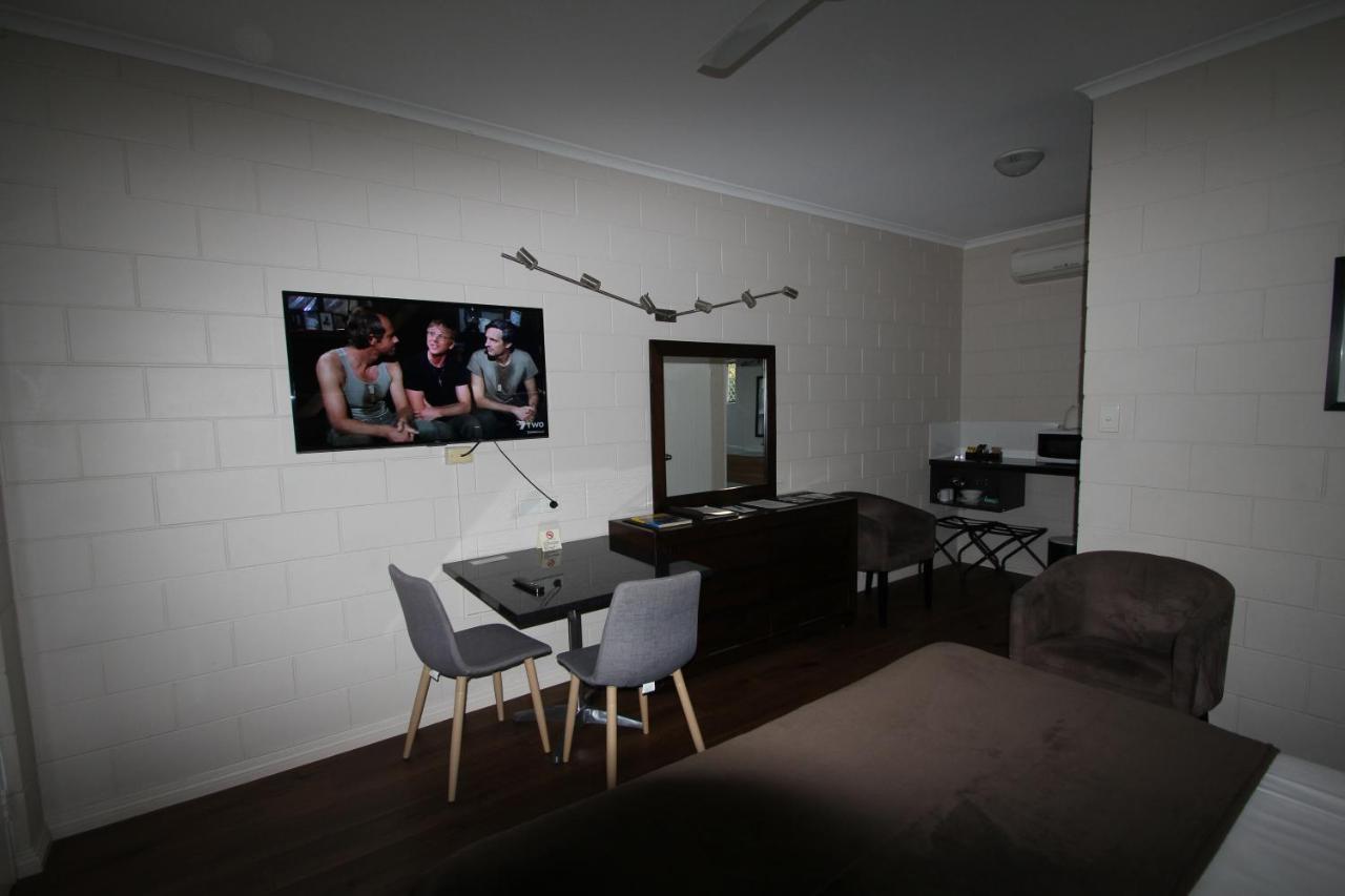 Colonial Rose Motel Townsville Extérieur photo