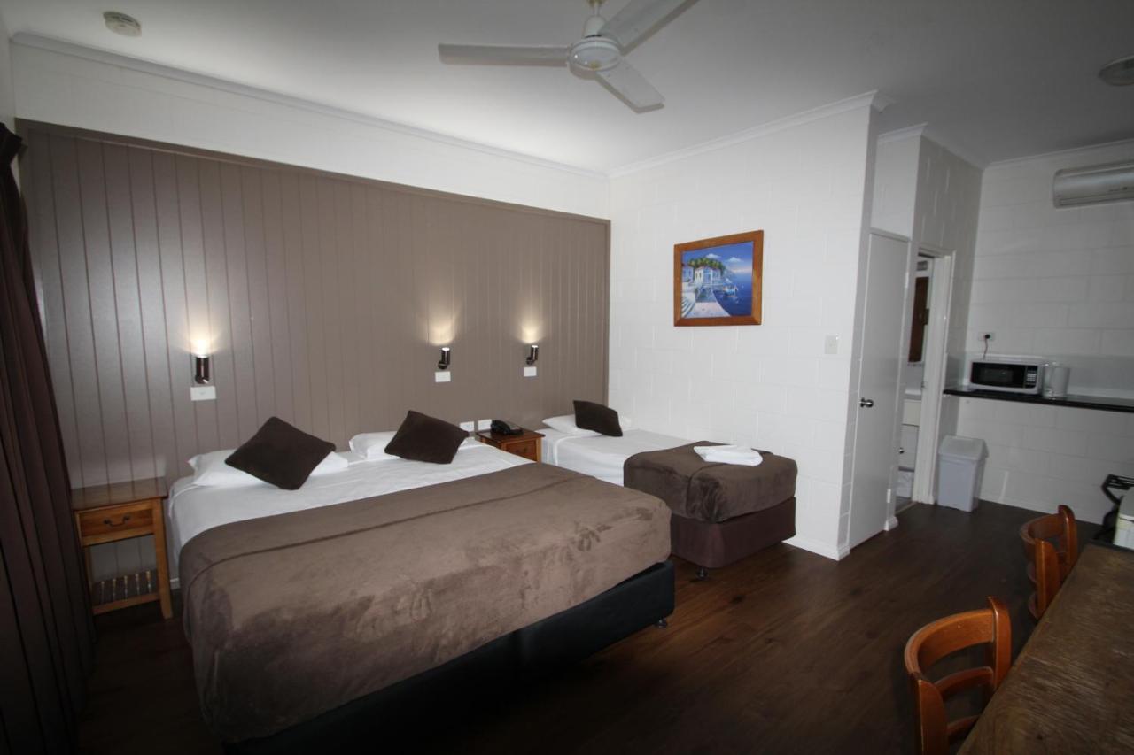 Colonial Rose Motel Townsville Extérieur photo