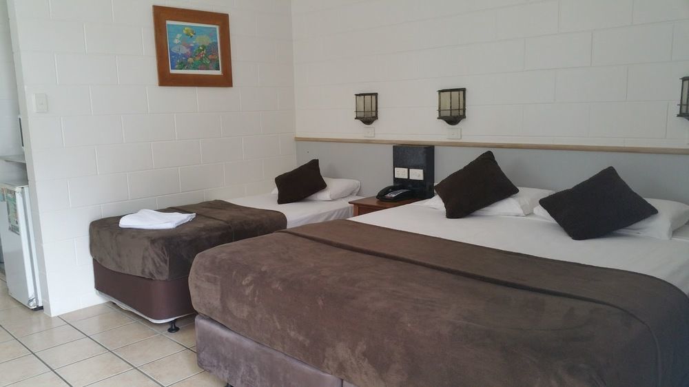 Colonial Rose Motel Townsville Extérieur photo