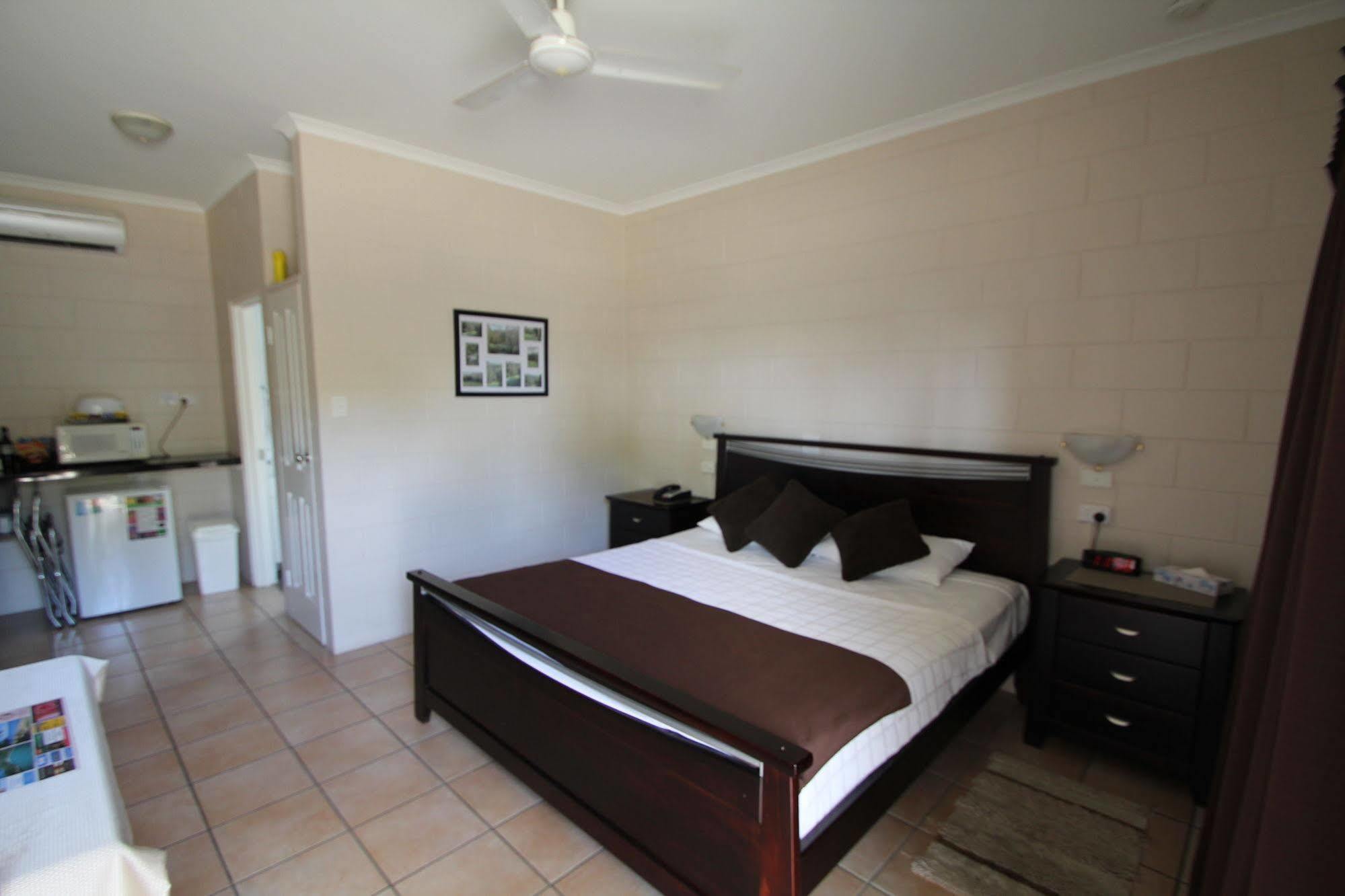 Colonial Rose Motel Townsville Extérieur photo