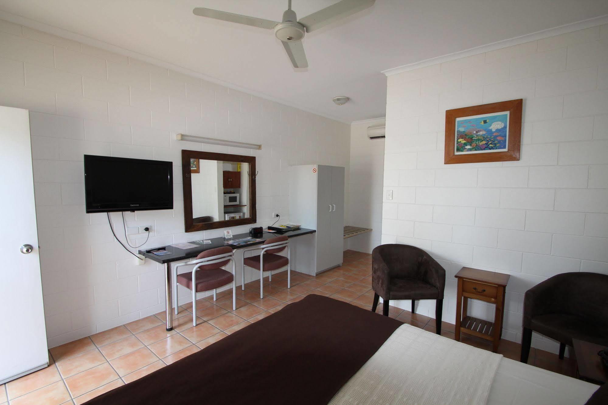 Colonial Rose Motel Townsville Extérieur photo
