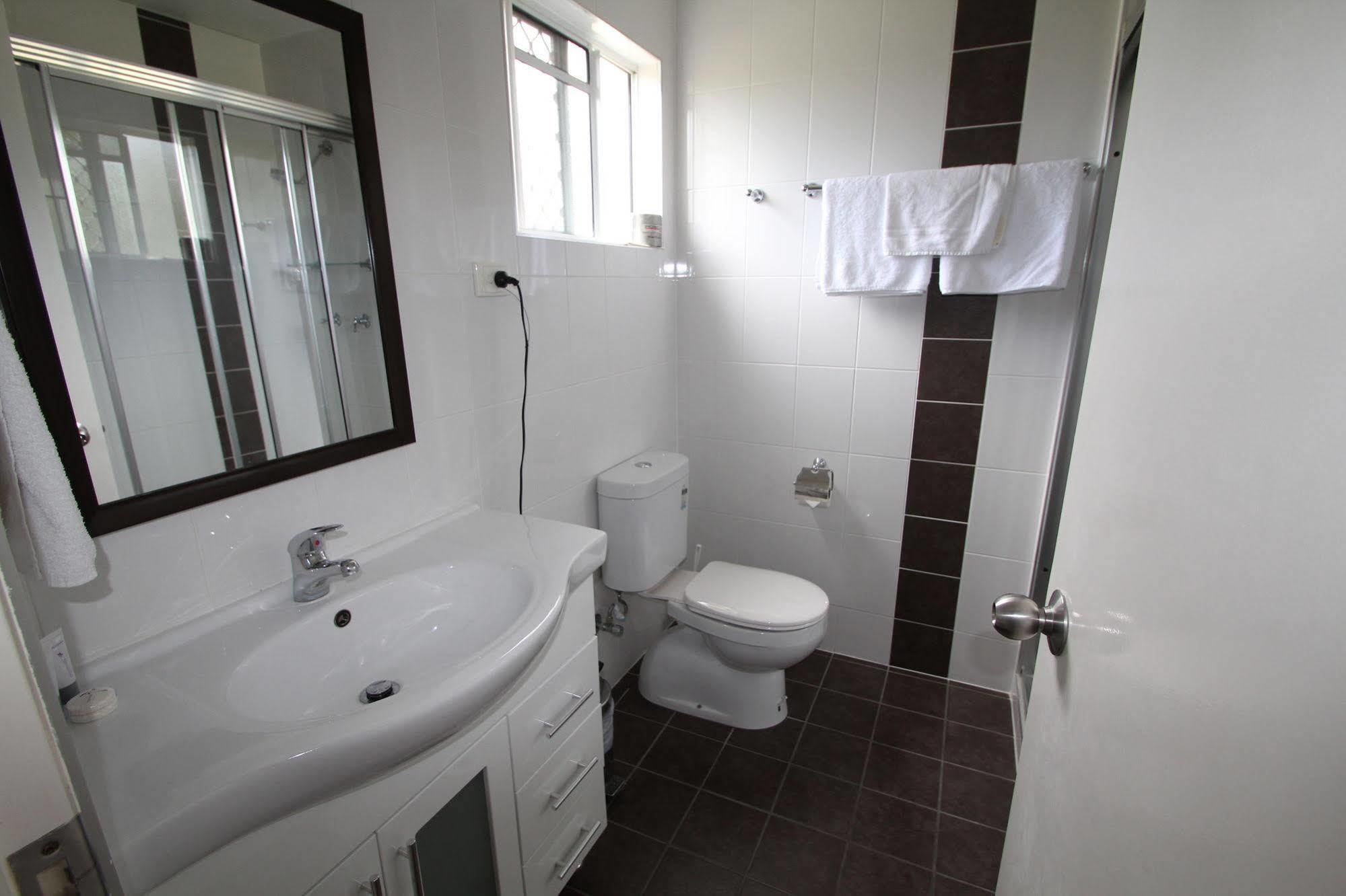 Colonial Rose Motel Townsville Extérieur photo